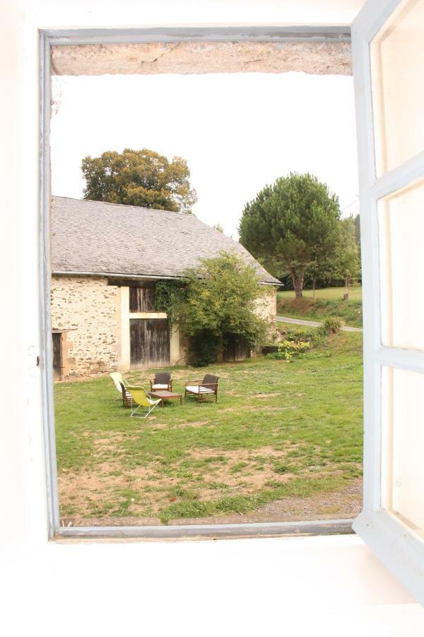 Domaine De La Clauzade Bed and Breakfast Saint-Germain-les-Vergnes Buitenkant foto